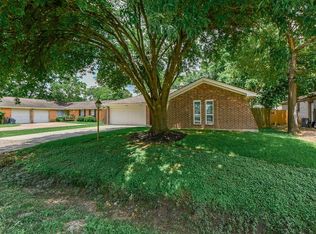 12810 Foxburo Dr, Houston, TX 77065