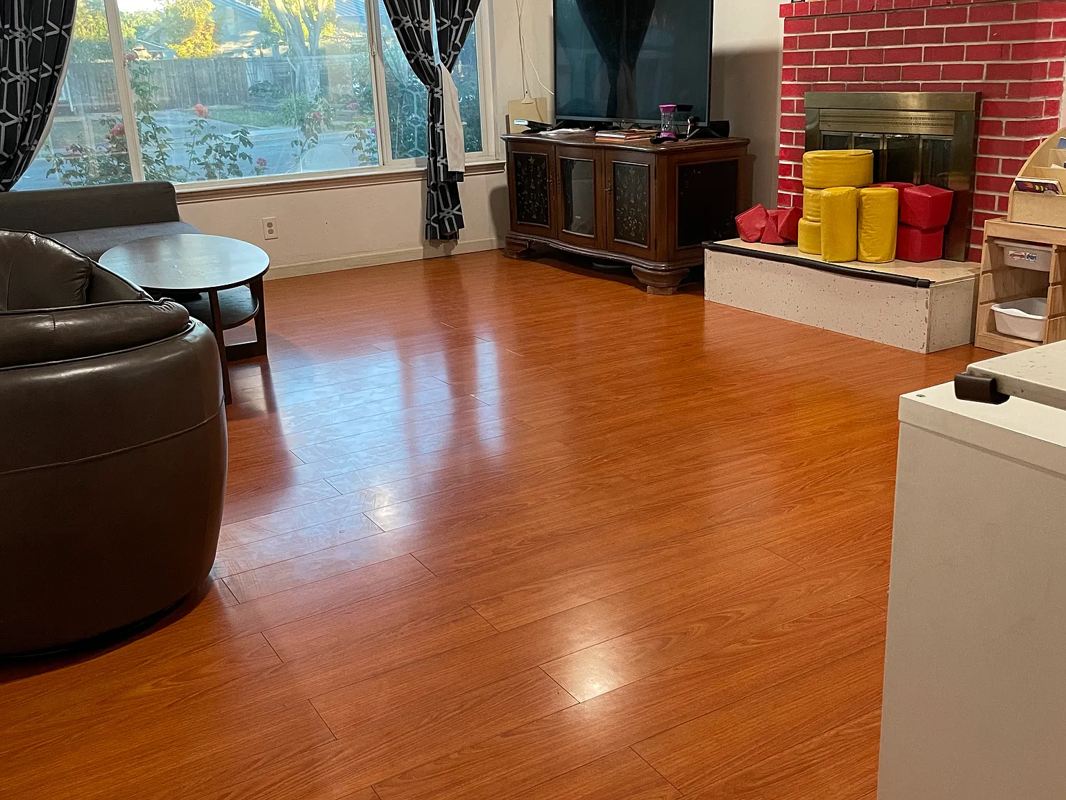 3 bed, 1321 sqft, $3,995 — Photo 1