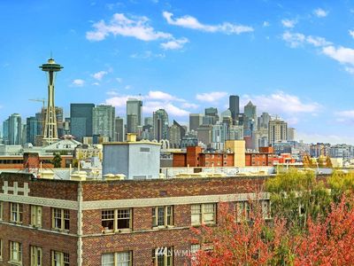 500 W Roy Street #W402, Seattle, WA, 98119