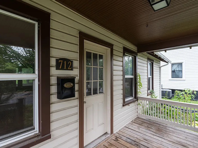 712 Middlebrook Ave — Photo 20