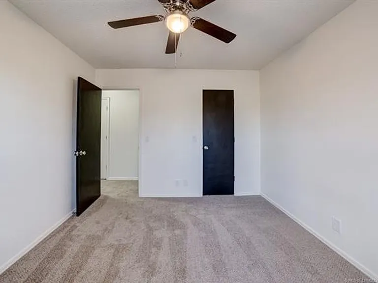 11115 S Date St — Photo 16