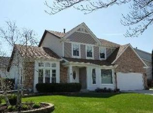 1277 Sandhurst Dr, Buffalo Grove, IL 60089