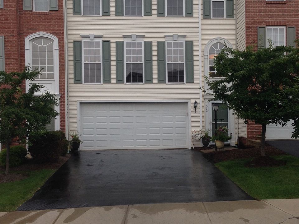 532 Village Green Blvd W