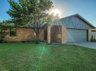 508 Brighton Dr, Edmond, OK 73003