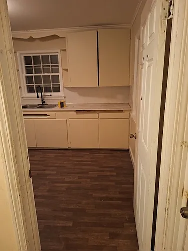 1003 Hancock St Photo 1