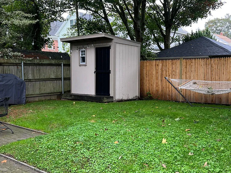 19 Congdon Ave — Photo 24