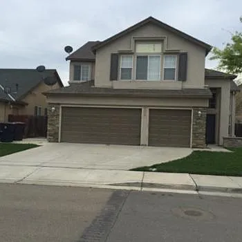 272 Fairmont Ln photo 1