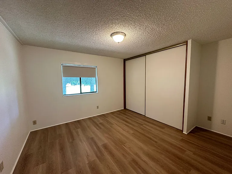 3817 Summit Dr — Photo 11