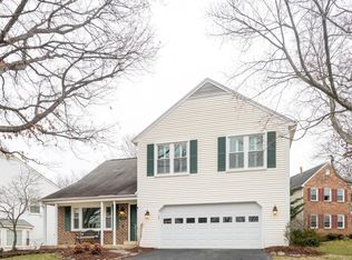 2213 Cedar Mill Ct, Vienna, VA 22182