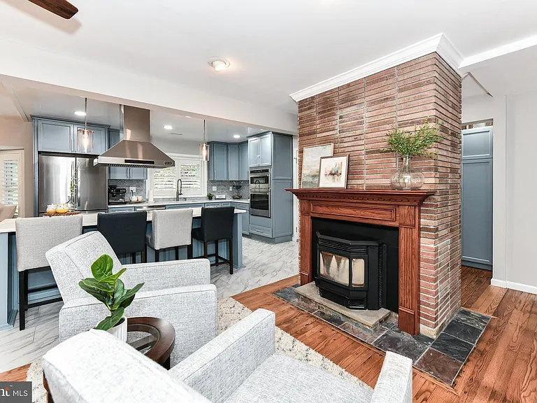 14 Oak Ln — Photo 13