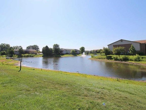 4th image of 45979 Tallgrass Ct #8