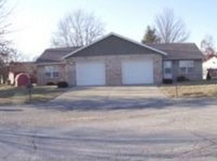 923 Cool Valley Dr, Belleville, IL 62220