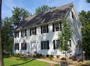 24 Vascello Rd, New Windsor, NY 12553