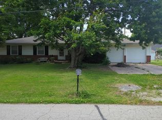 506 Country Club Rd, Lexington, MO 64067