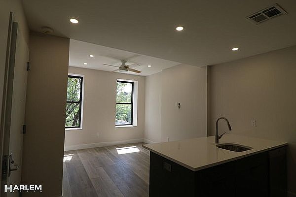 1st image of 2265 2nd Ave #1
