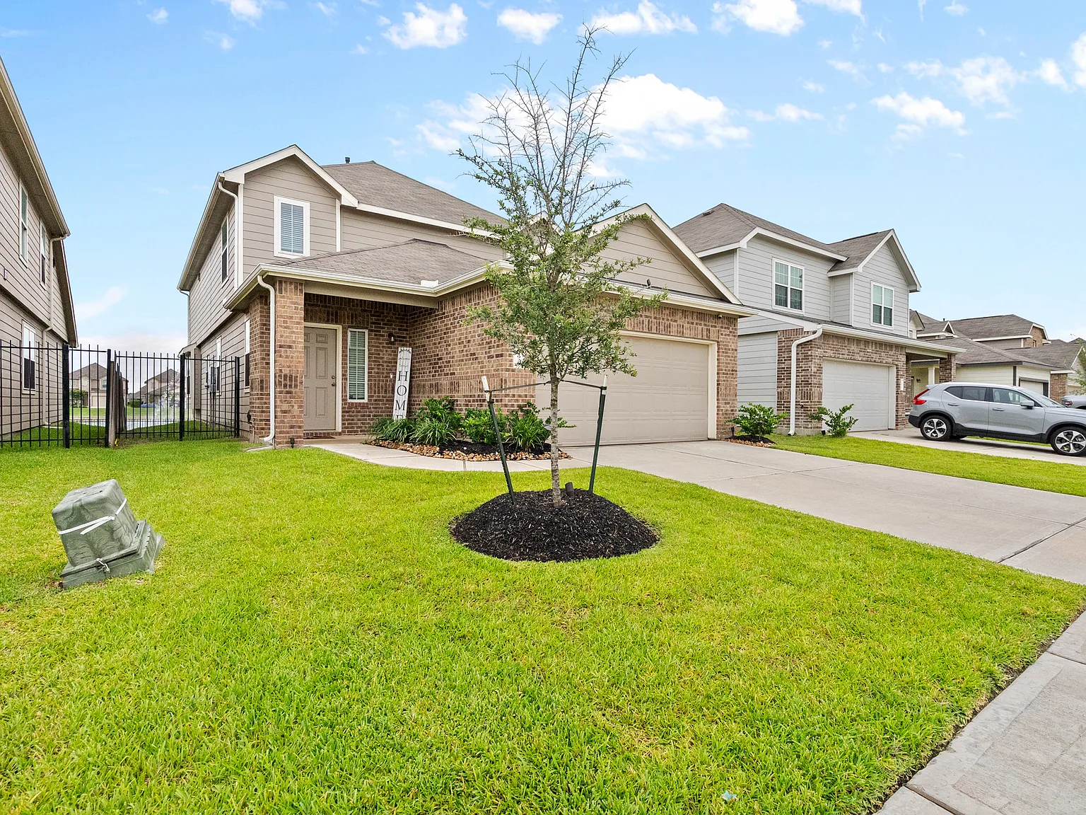 4 bed, 2.5 bath, 2751 sqft, $2,750 — Photo 4