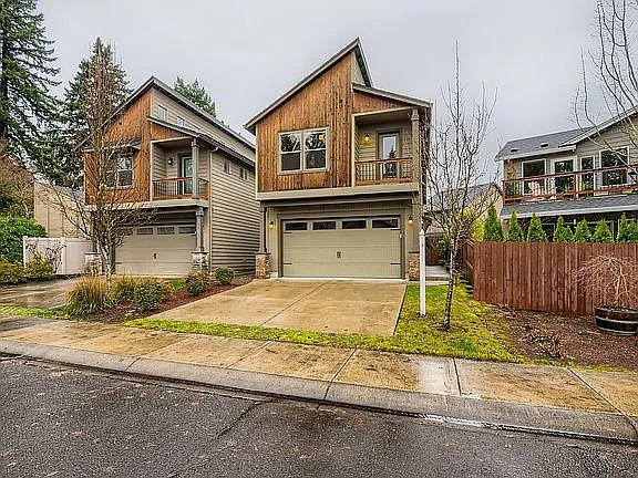 4017 SE 168th Ave — Photo 1