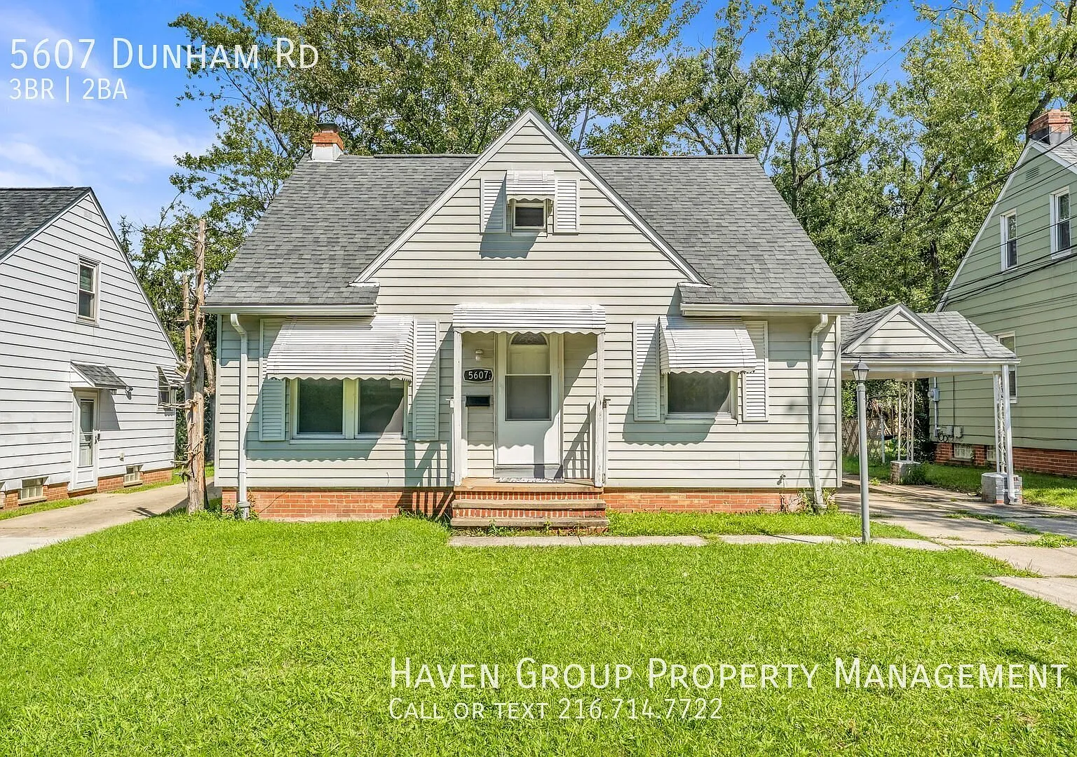 5607 Dunham Rd, Maple Heights, OH 44137 - Spacious 3-bed 2-bath single-family home! — Photo 1