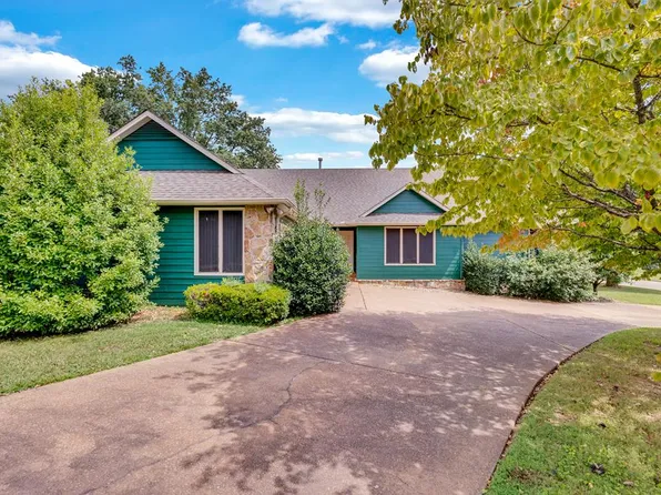 1541 Country Club Pl, Cookeville, TN 38501