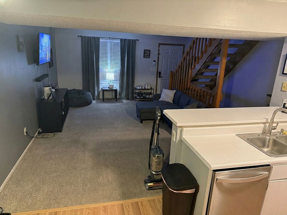 1st image of 5153 Singleton Dr #44B