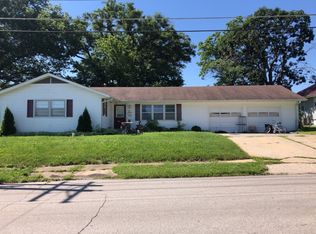 704 E 7th St, Trenton, MO 64683
