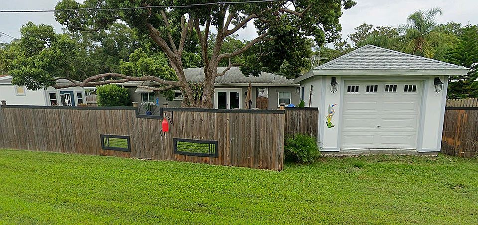 2nd image of 1888 San Mateo Dr