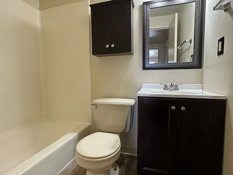 450 Mower Dr #C — Photo 7