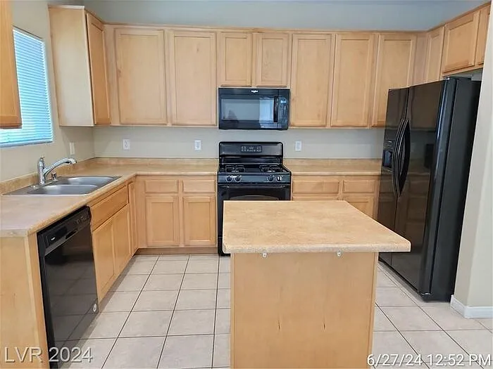 8412 Lucero Ave — Photo 8