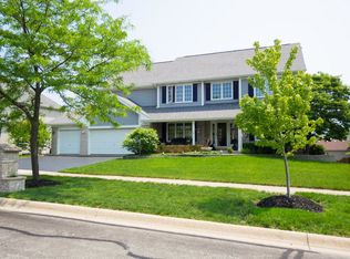 1225 McCormick St, Carol Stream, IL 60188