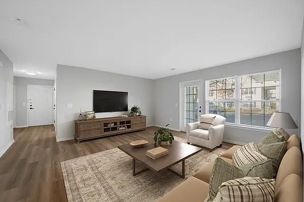 Eagle Rock Apartments at Freehold — Photo 1