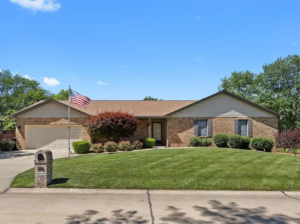 109 Rose Marie Dr, Belleville, IL 62220