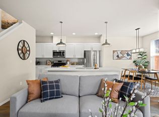 2358 NE 6th St APT 3, Bend, OR 97701