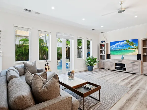 500 NE 17th Avenue, Fort Lauderdale, FL 33301