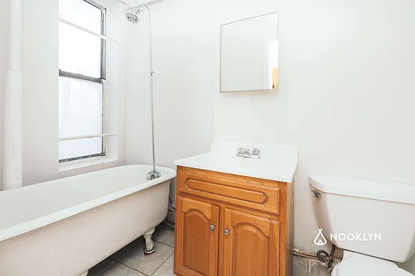 Rented by Nooklyn NYC LLC | media 5