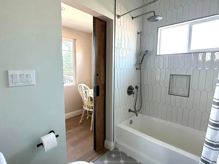 18716 Haynes St — Photo 9