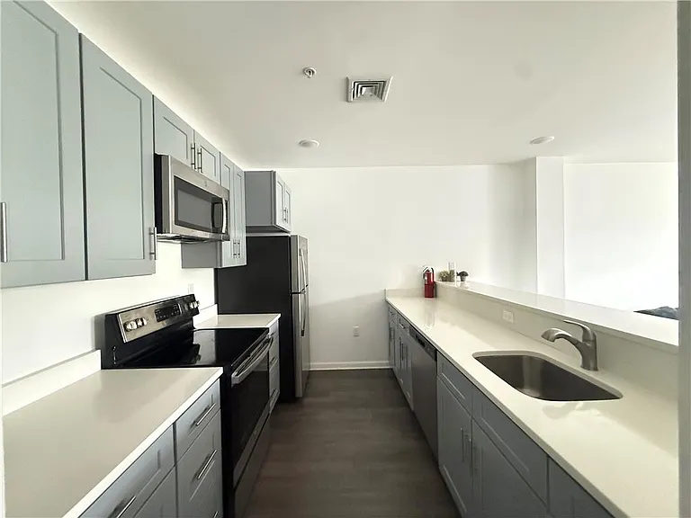 123 N Lumber St #3D — Photo 11