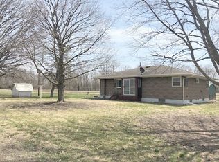 201 1st St, Saint David, IL 61563