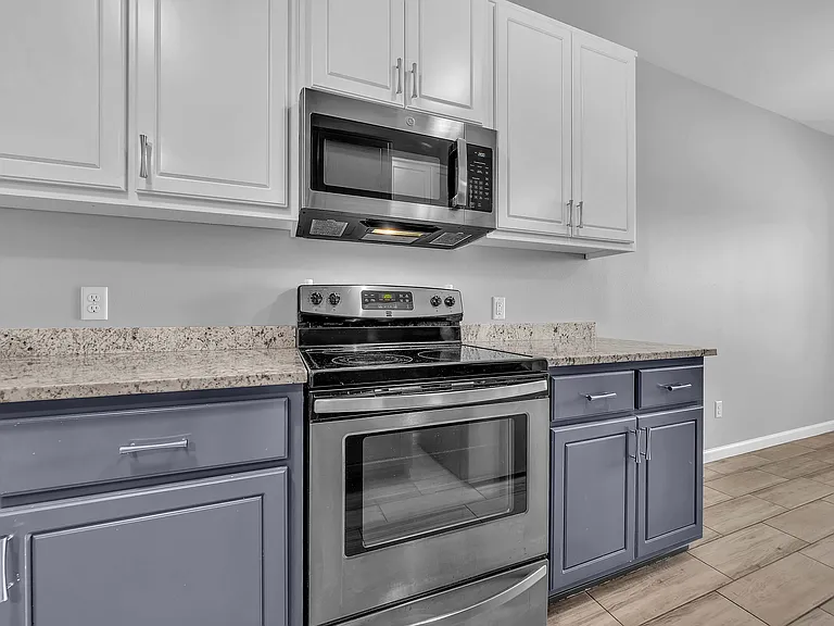125 Fernwood St — Photo 6