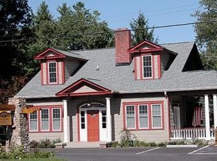 1406GREENVI Highway, Hendersonville, NC 28792