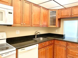 2312 S Cypress Bend Dr APT 209, Pompano Beach, FL 33069