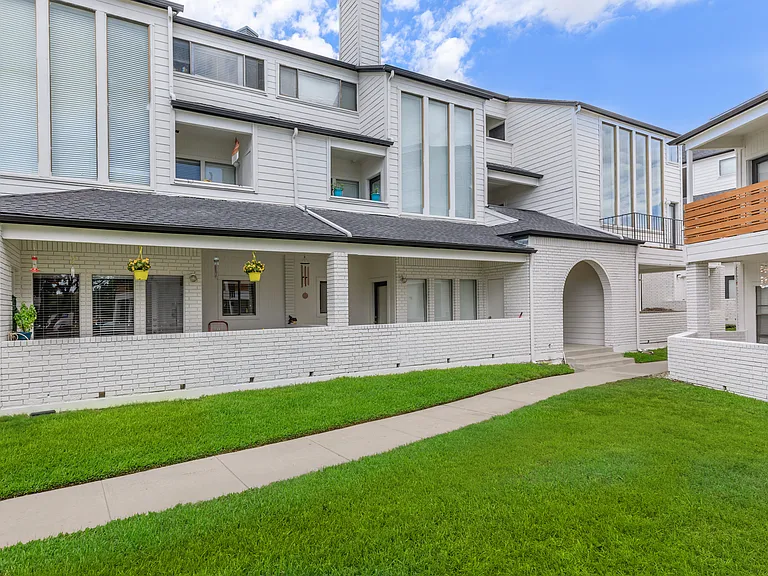 Fort Worth, TX Apartments — Photo 15