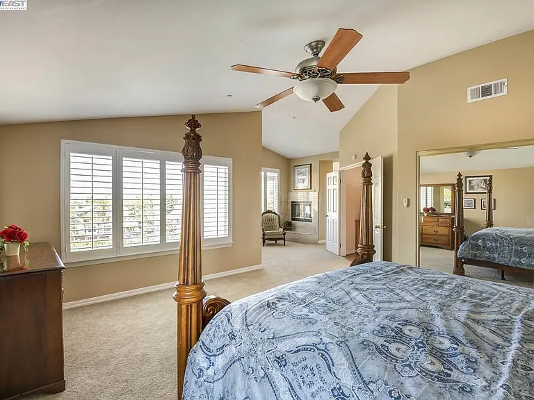 3644 Glasgow Cir — Photo 23