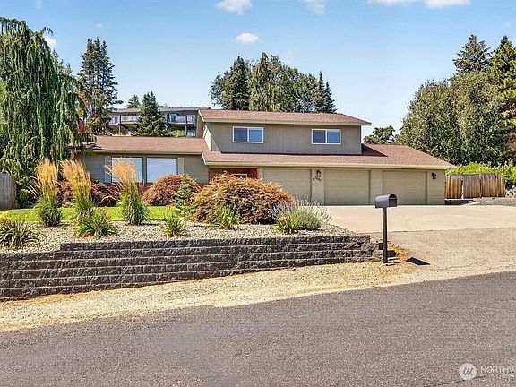 2nd image of 1607 Horselake Road