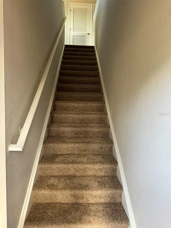 1 bed, 1.0 bath, 1000 sqft, $1,555 — Photo 3