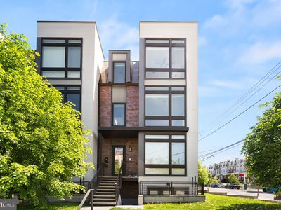 4201 8th St NW UNIT 2, Washington, DC, 20011