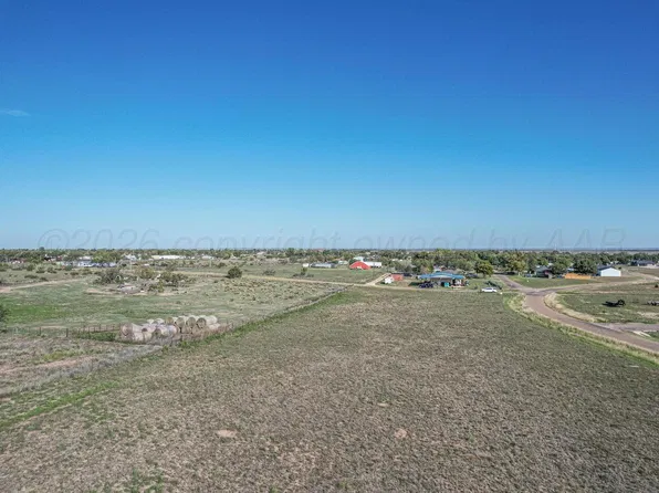 400-412 Arroyo Verde Dr, Fritch, TX 79036