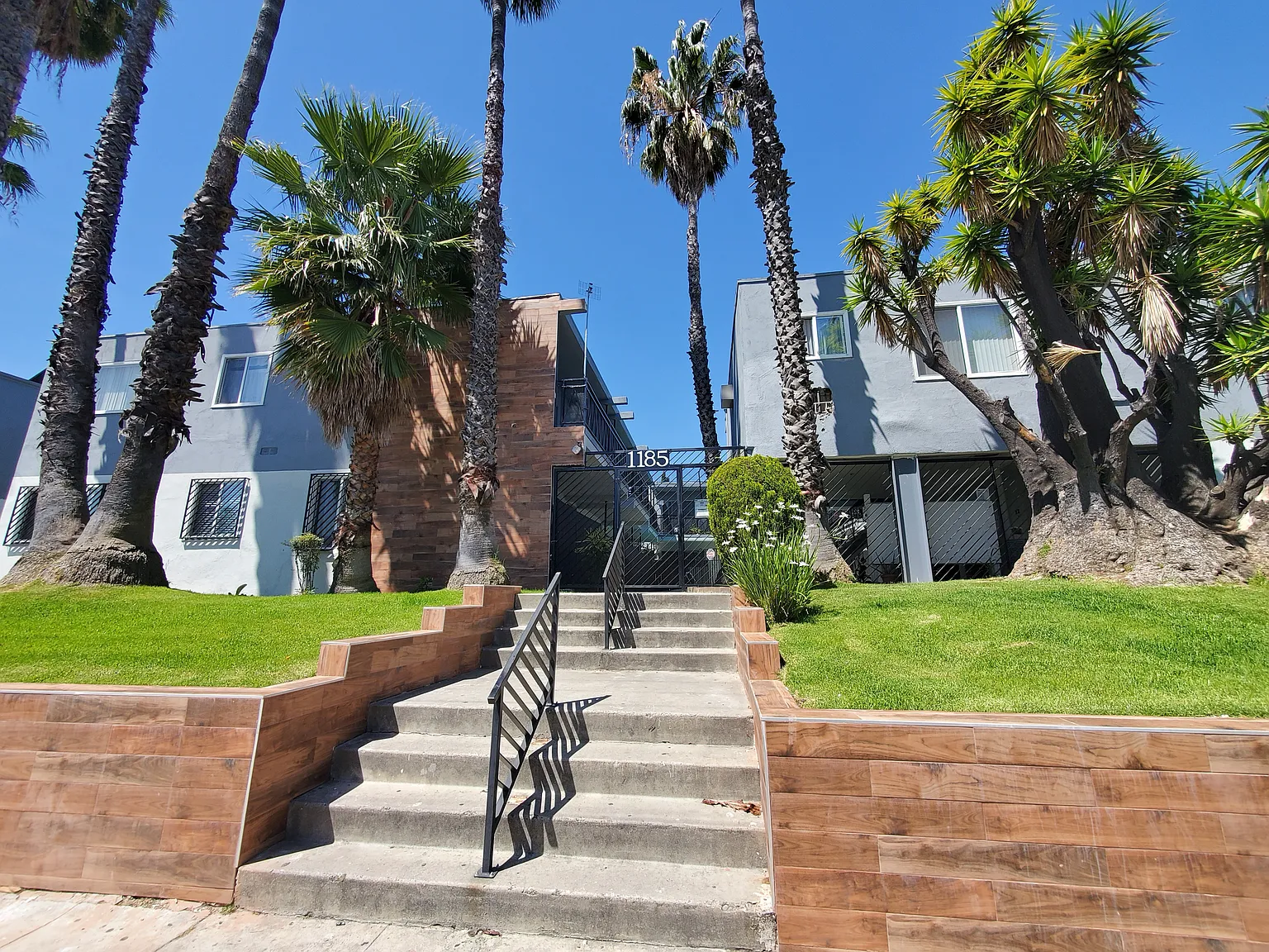 1 bed, 600 sqft, $1,700 — Photo 2