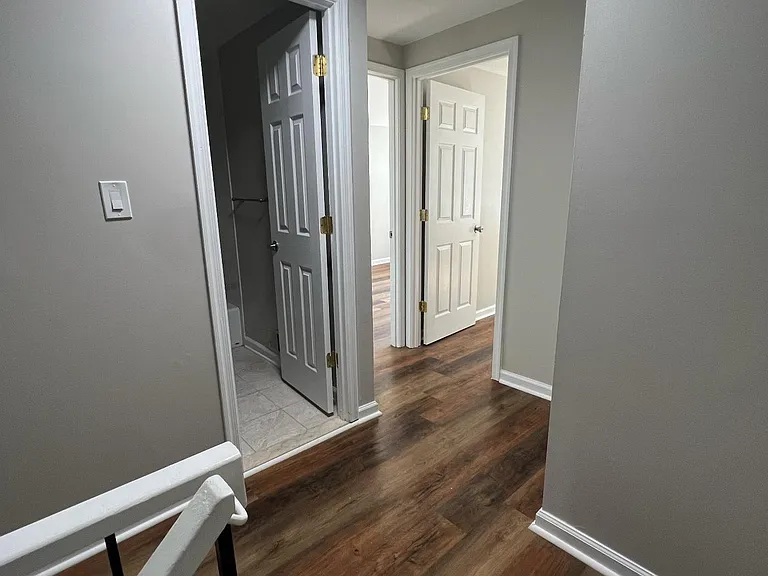 5748 Yellowrose Ct — Photo 12