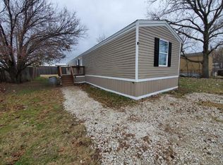 1727 Gale Dr, Azle, TX 76020