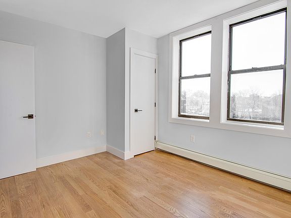 5th image of 74 Lexington Ave #1A